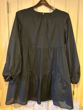 Who What Wear Black Tiered Puffy Long-Sleeve Tiered Mini Dress w/Side Pockets